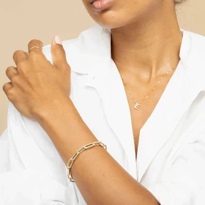 Collier initial en lettres d&
