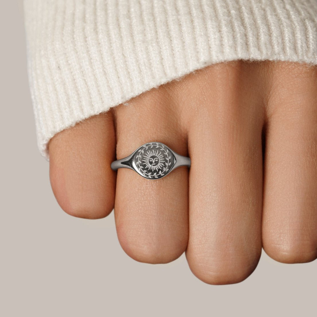 Bague en or pour le solstice d&